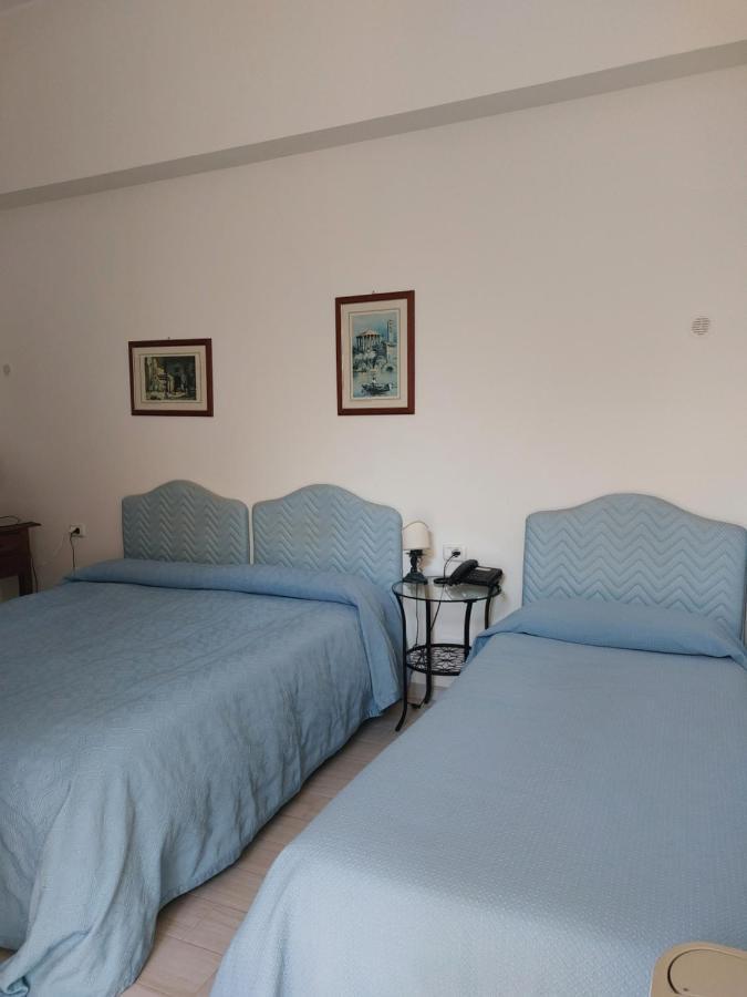 Hotel Parco Dei Principi Anzio Buitenkant foto